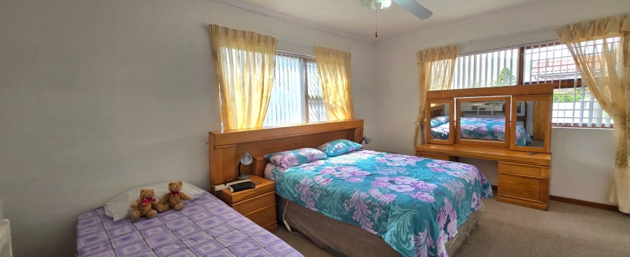 3 Bedroom Property for Sale in Franskraal Western Cape